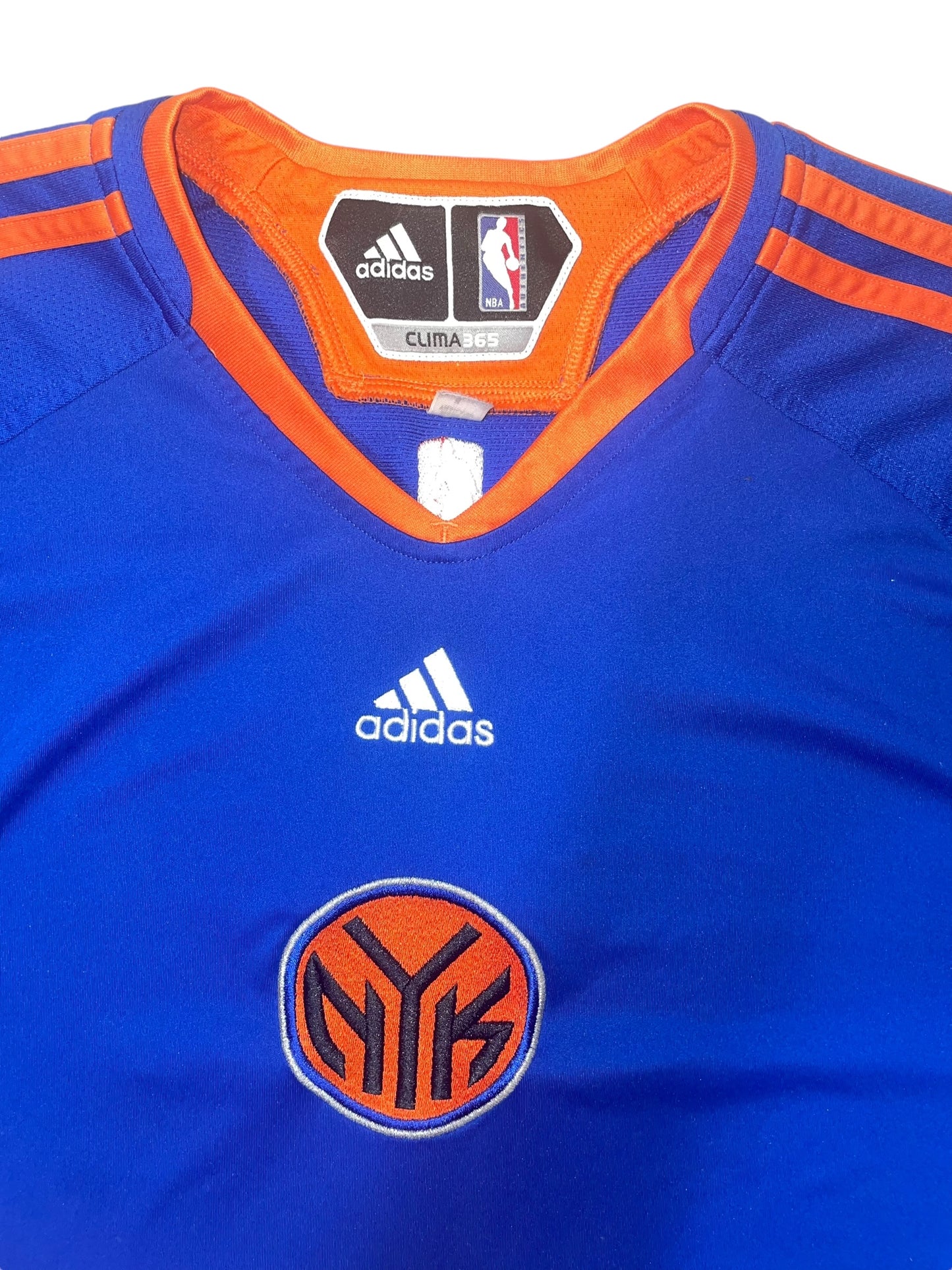 2009 team issued Knicks warm up shirt