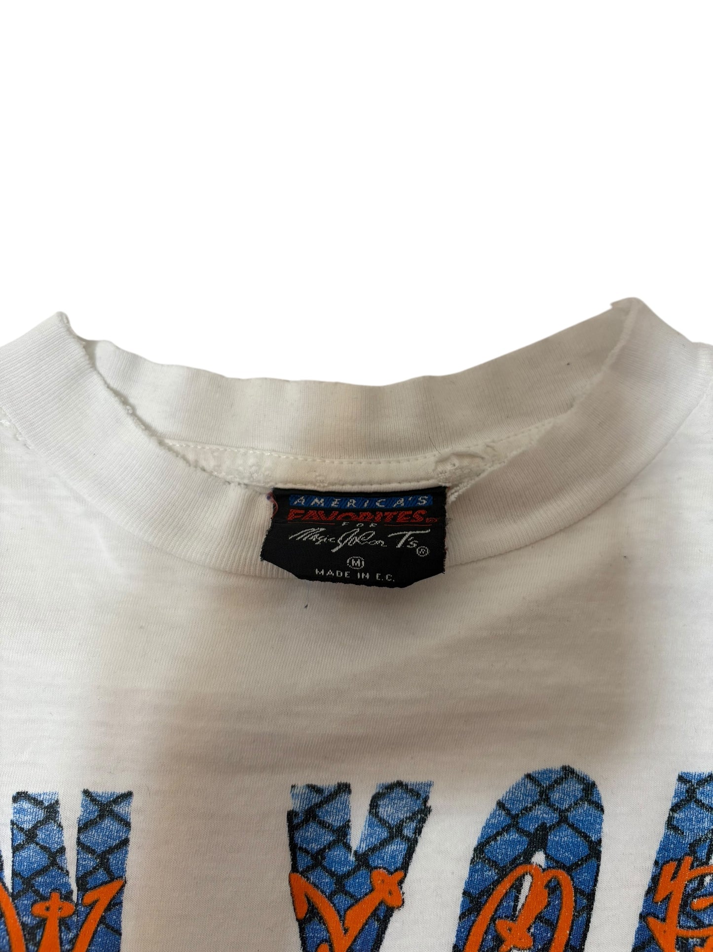 Vintage New York Knicks off the street tee