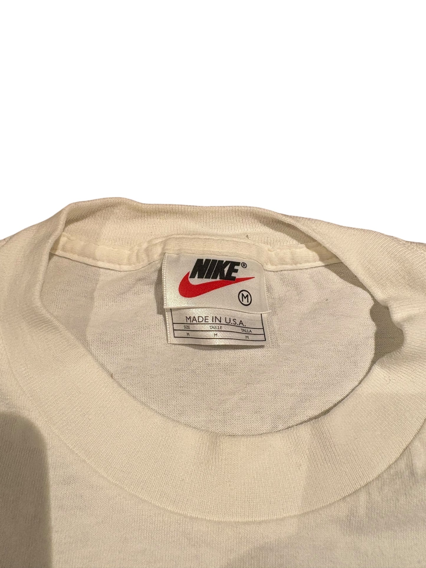 90s university of New Hampshire soccer tee