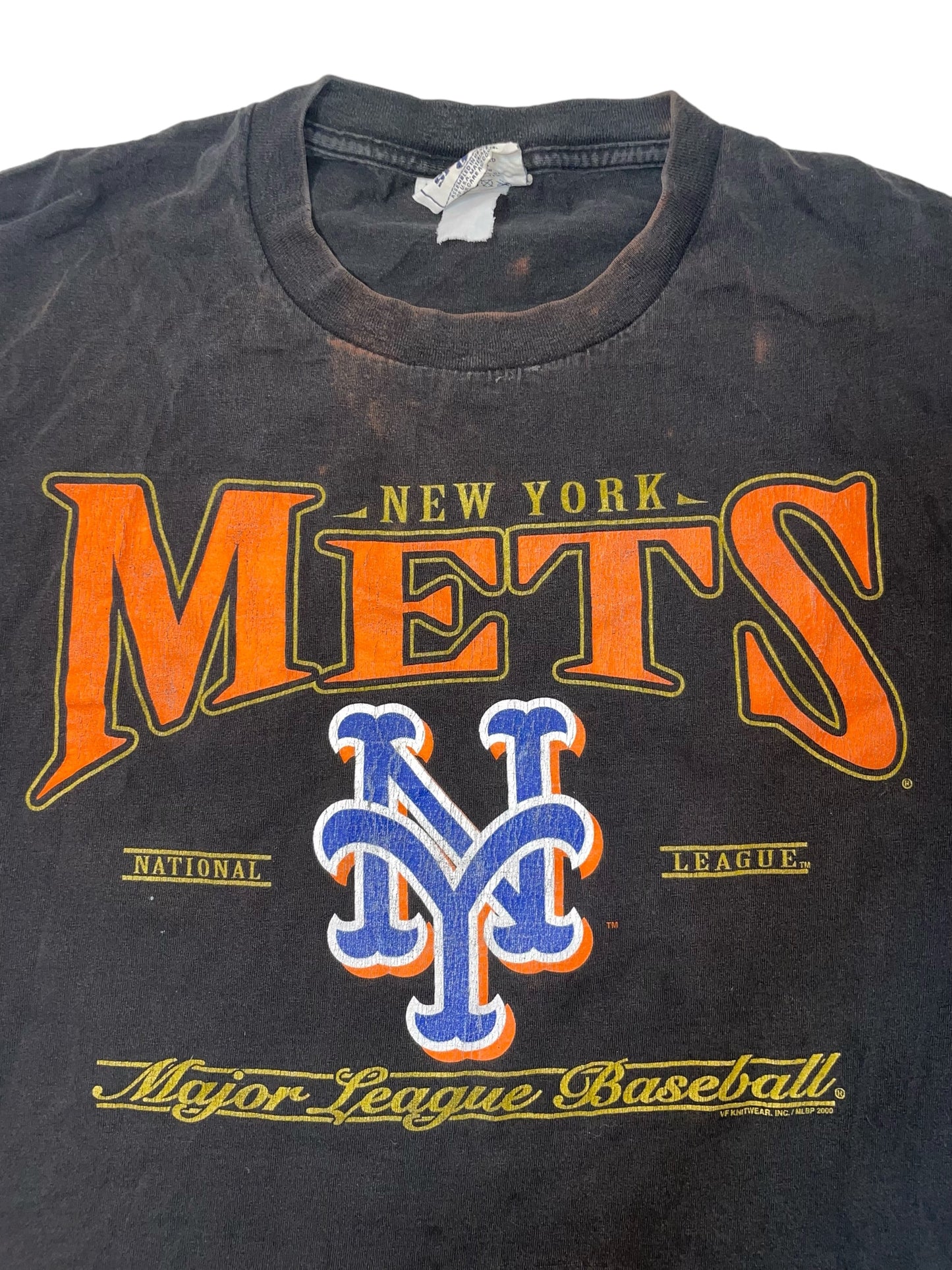 Vintage 2000 New York Mets thrashed T shirt