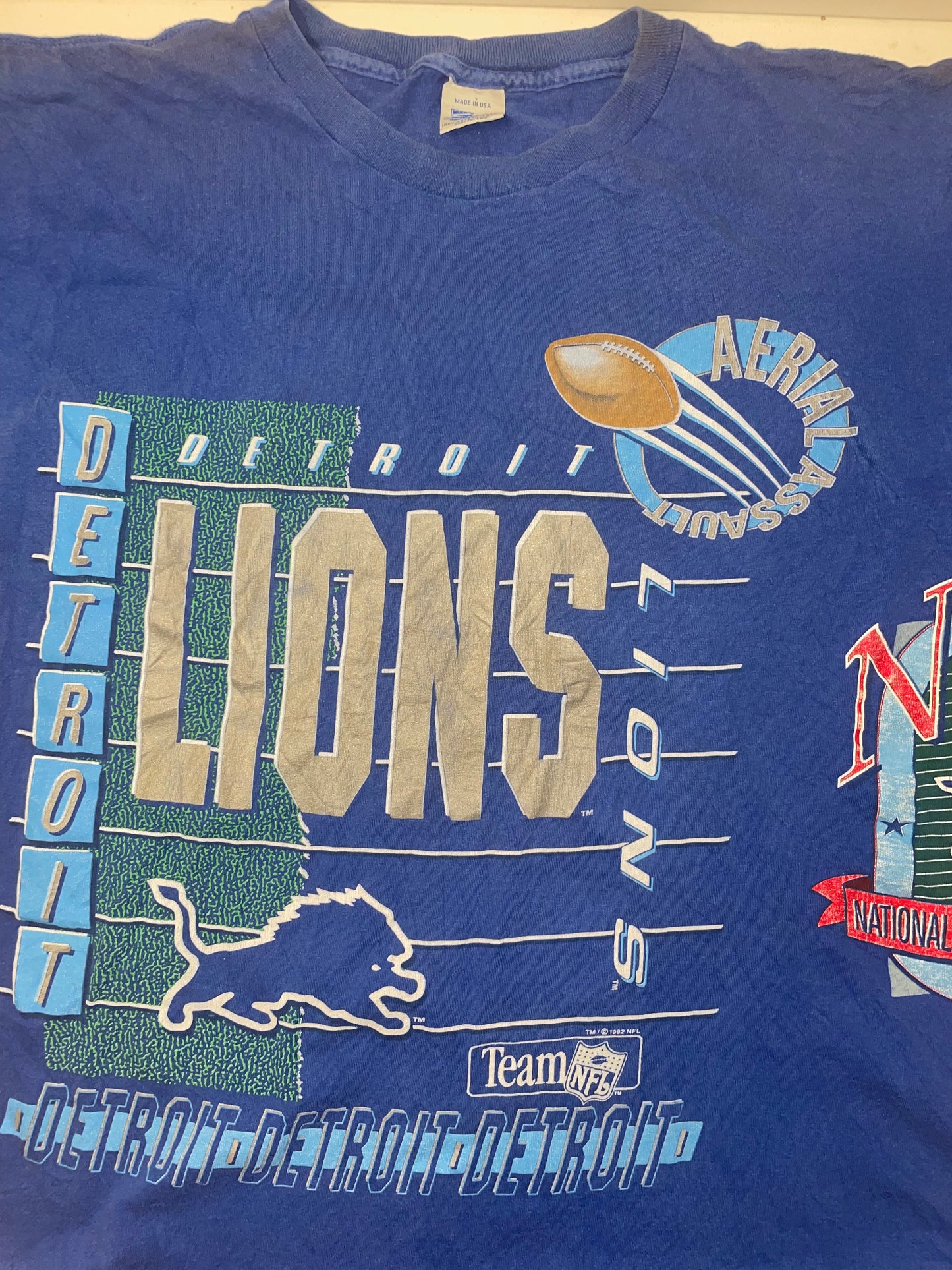 Vintage Aerial assault Detroit lions T shirt