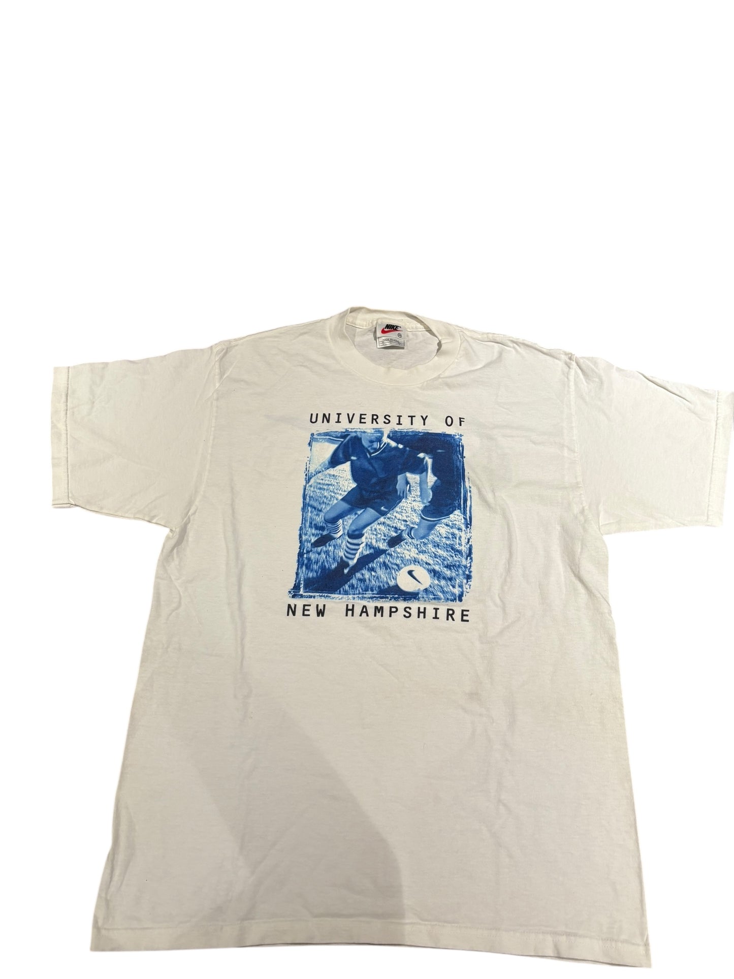 90s university of New Hampshire soccer tee