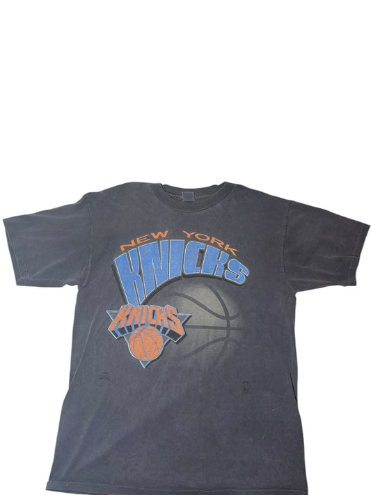Vintage New York Knicks basketball tee