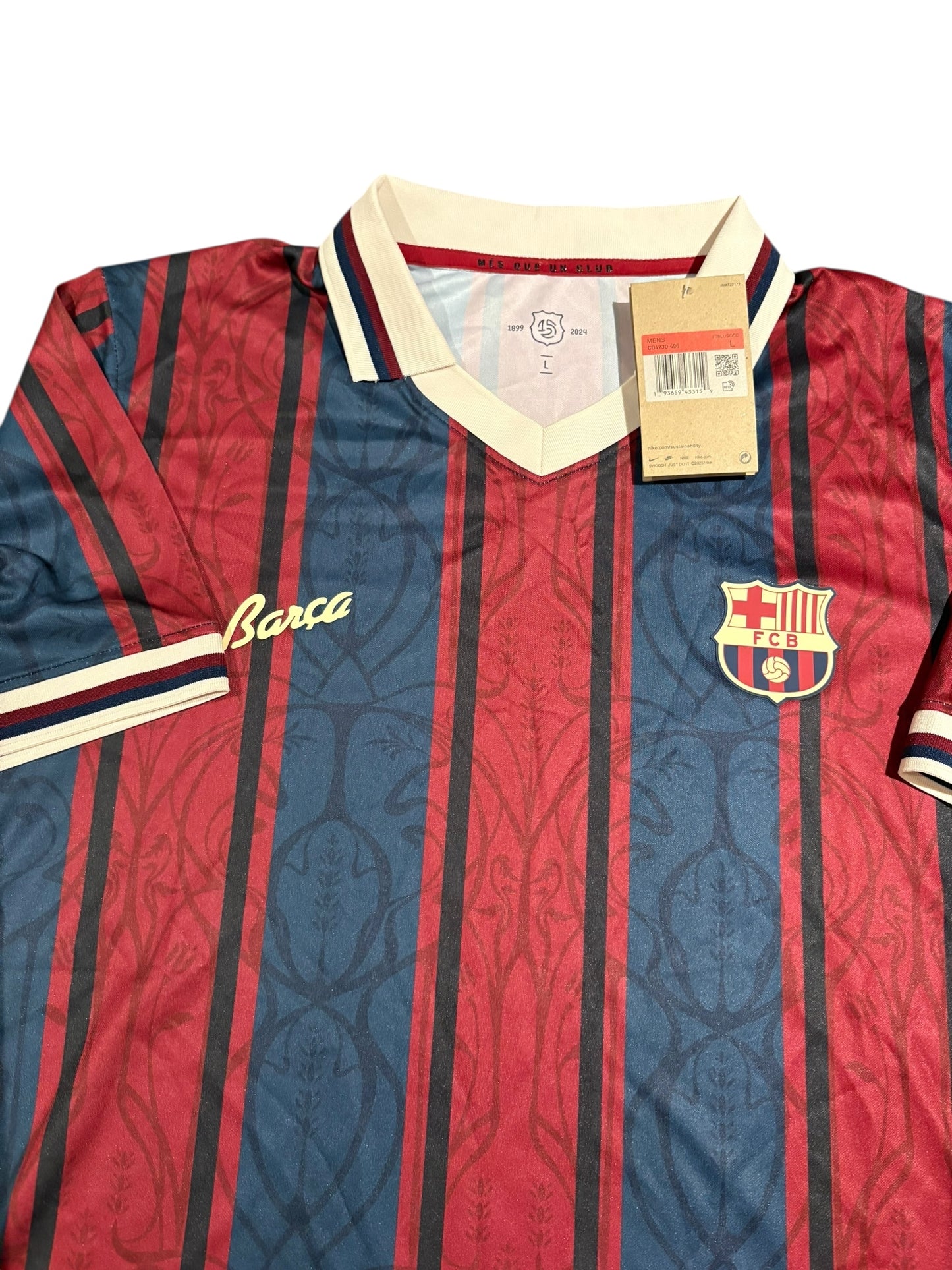2025/26 FC Barcelona 125th anniversary home jersey size large