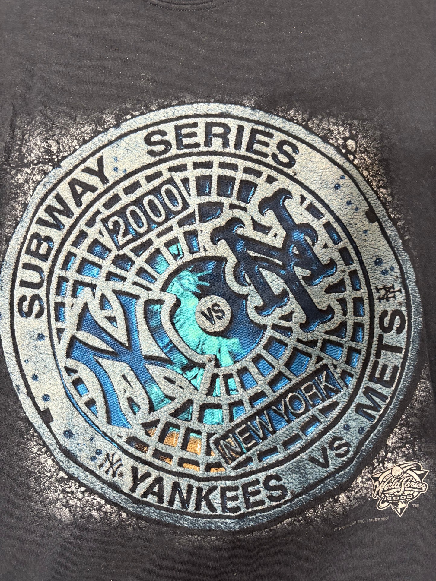 Vintage 2000 subway series tee
