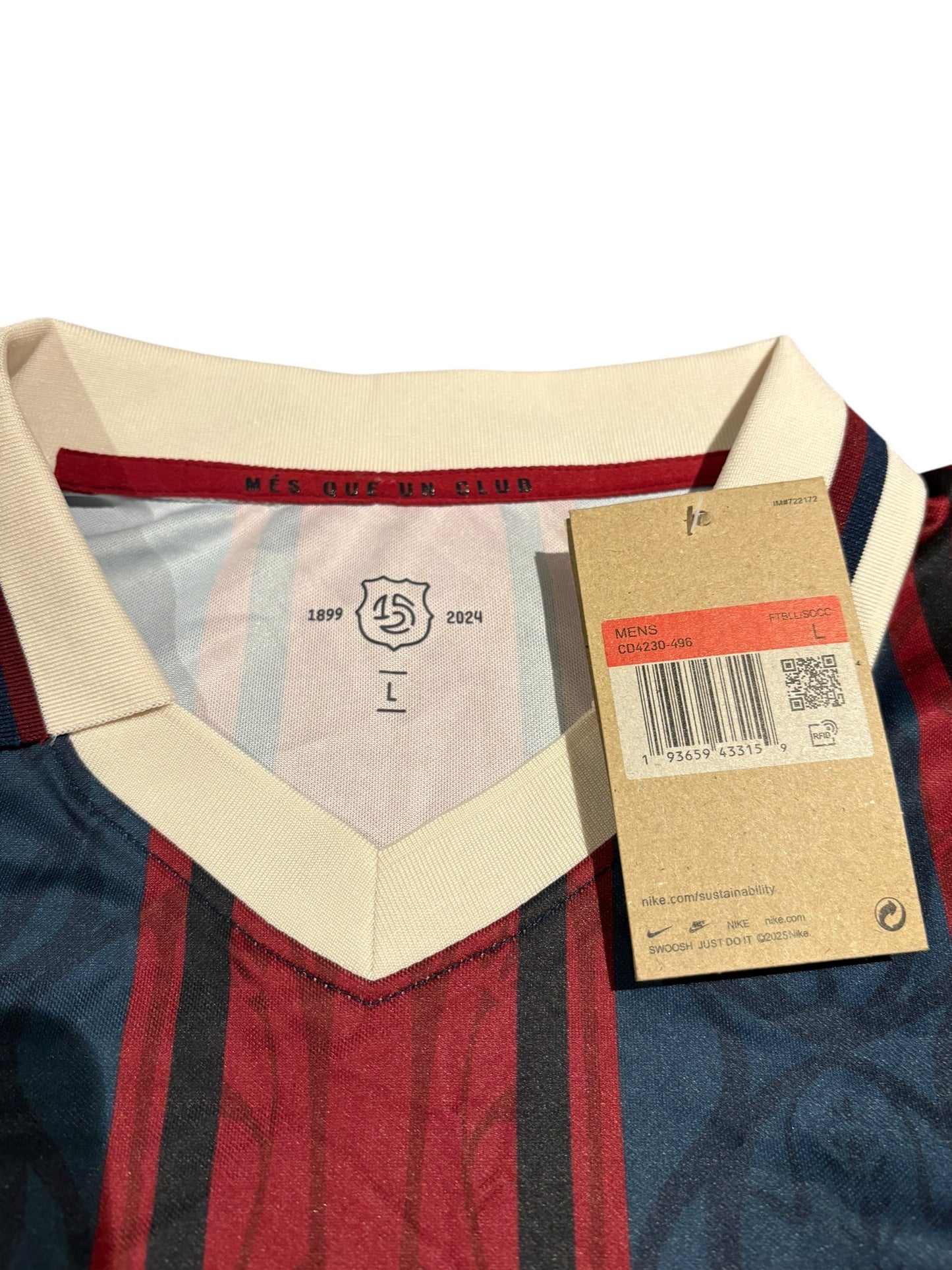 2025/26 FC Barcelona 125th anniversary home jersey size large