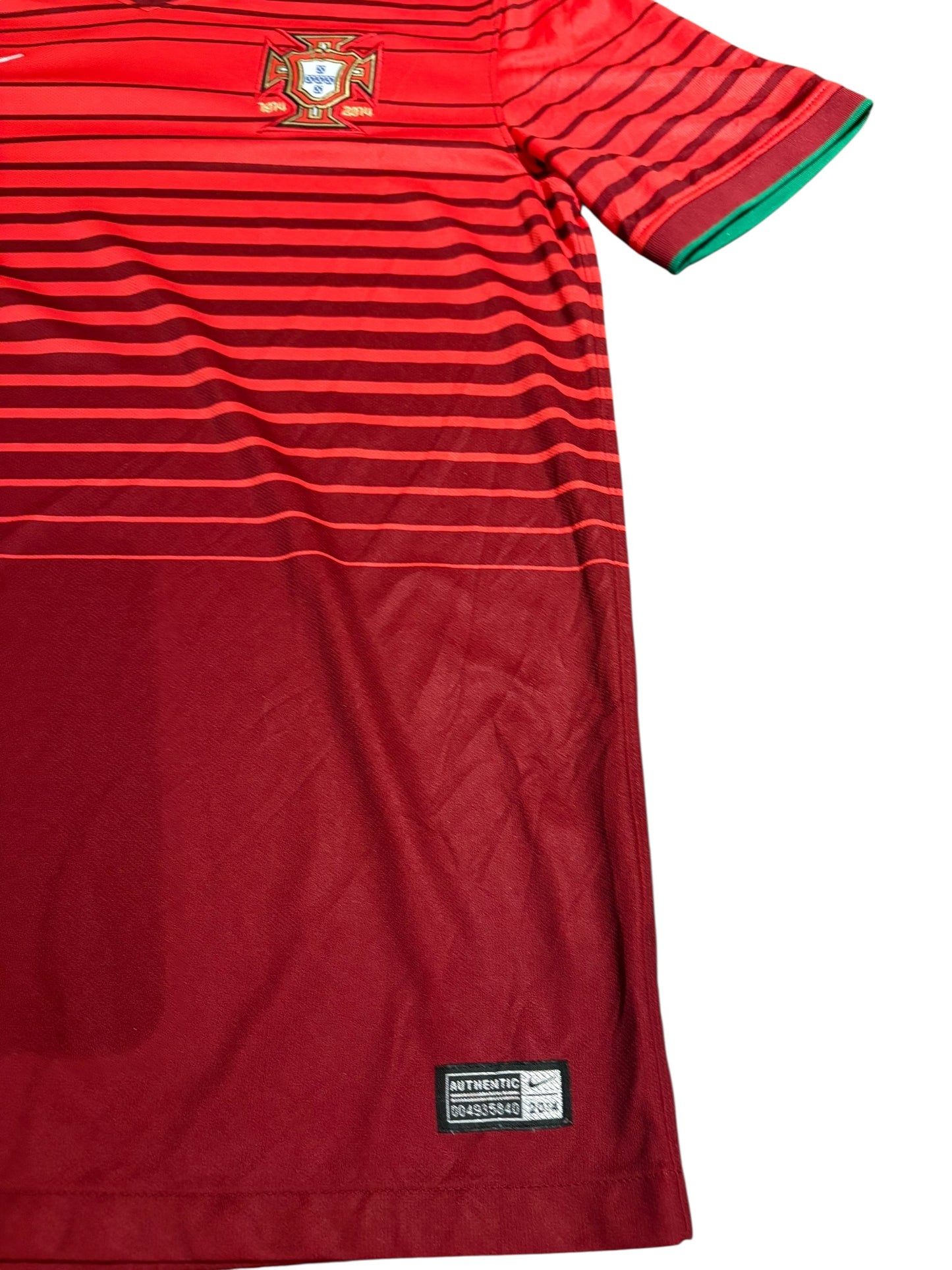 2014 Portugal national team soccer jersey size medium