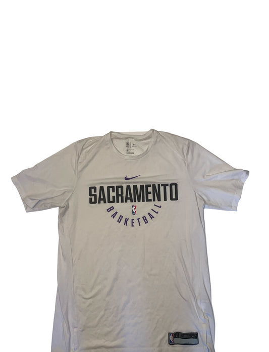 Team issued Sacramento Kings workout T shirt